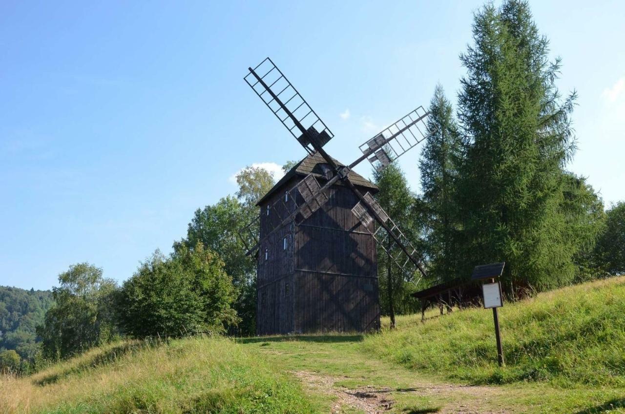 Dom Na Pstraznicy Villa Kudowa-Zdrój Buitenkant foto